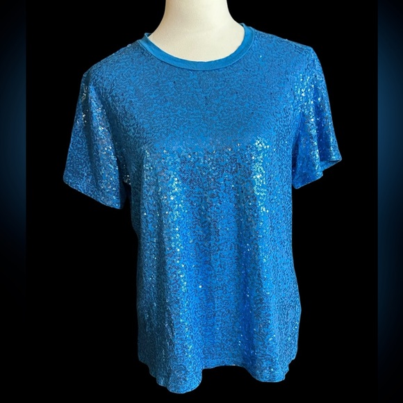 Show stopping DNKY sequined t-shirt in teal/blue. - Picture 1 of 8